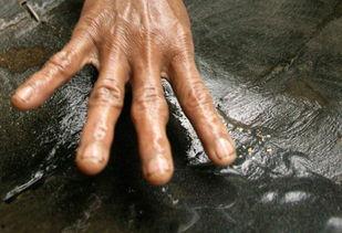 砂金最新爆料图在哪看的,砂金最新爆料图,尽在独家渠道一睹为快!